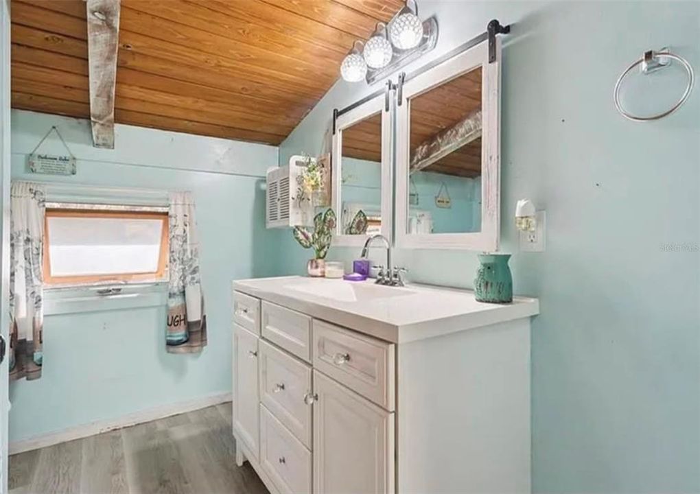 For Sale: $420,000 (3 beds, 2 baths, 1931 Square Feet)