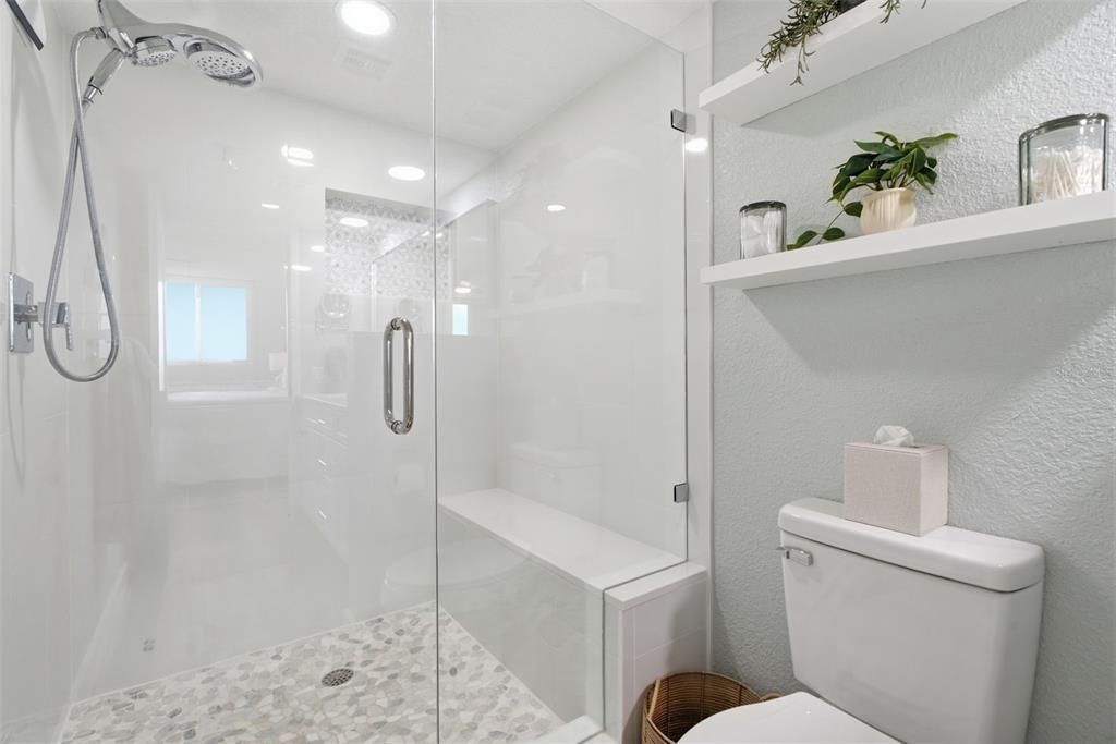 Active With Contract: $435,000 (2 beds, 2 baths, 1225 Square Feet)