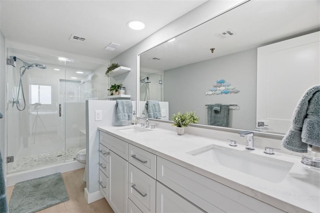 Active With Contract: $435,000 (2 beds, 2 baths, 1225 Square Feet)