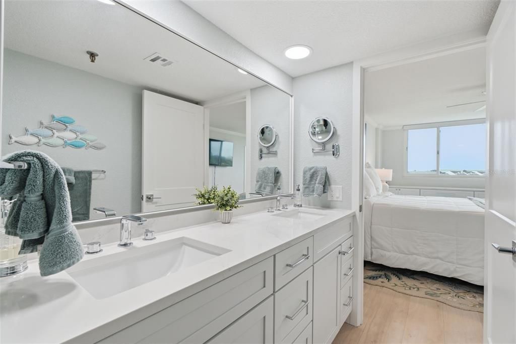 Active With Contract: $435,000 (2 beds, 2 baths, 1225 Square Feet)
