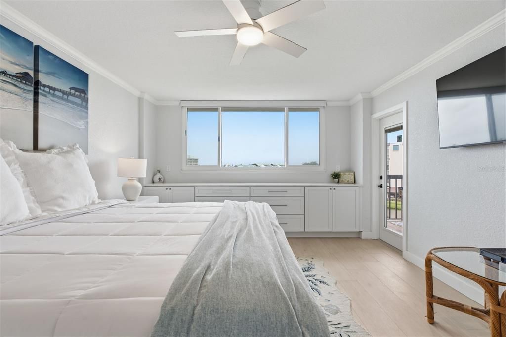 Active With Contract: $435,000 (2 beds, 2 baths, 1225 Square Feet)