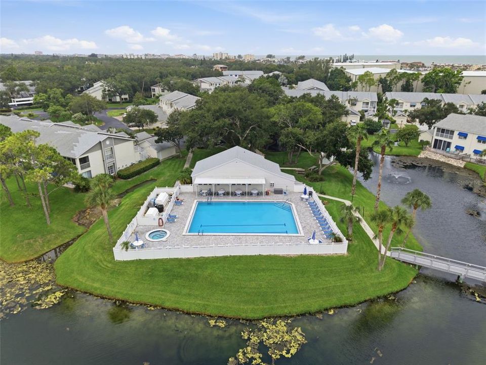 Active With Contract: $435,000 (2 beds, 2 baths, 1225 Square Feet)