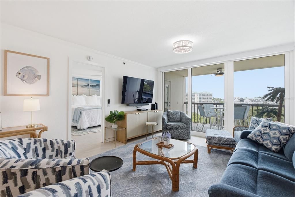 Active With Contract: $435,000 (2 beds, 2 baths, 1225 Square Feet)