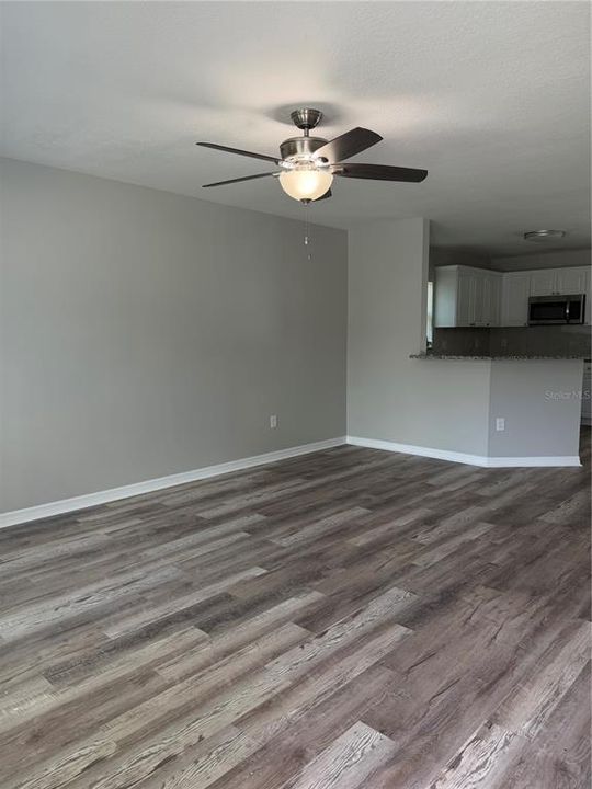 For Sale: $300,000 (3 beds, 2 baths, 1200 Square Feet)