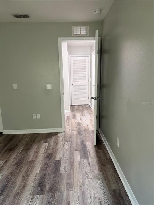 For Sale: $300,000 (3 beds, 2 baths, 1200 Square Feet)