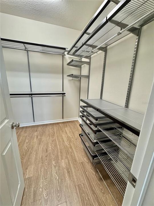 For Rent: $2,750 (4 beds, 2 baths, 2164 Square Feet)