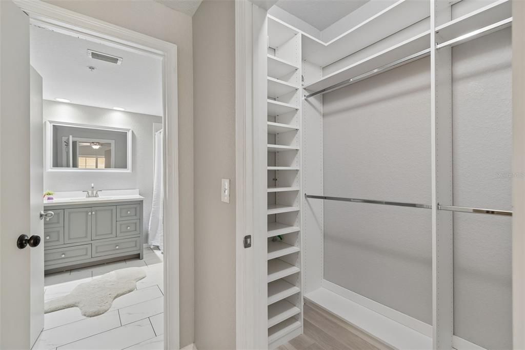 На продажу: $425,000 (2 спален, 2 ванн, 1231 Квадратных фут)