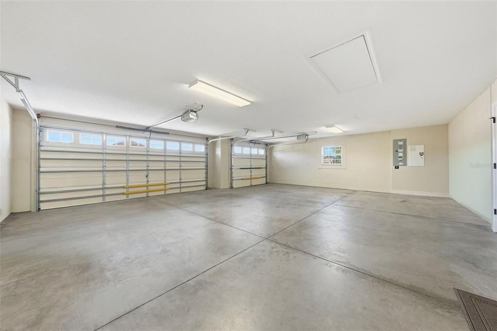 En Venta: $700,000 (3 camas, 2 baños, 2123 Pies cuadrados)