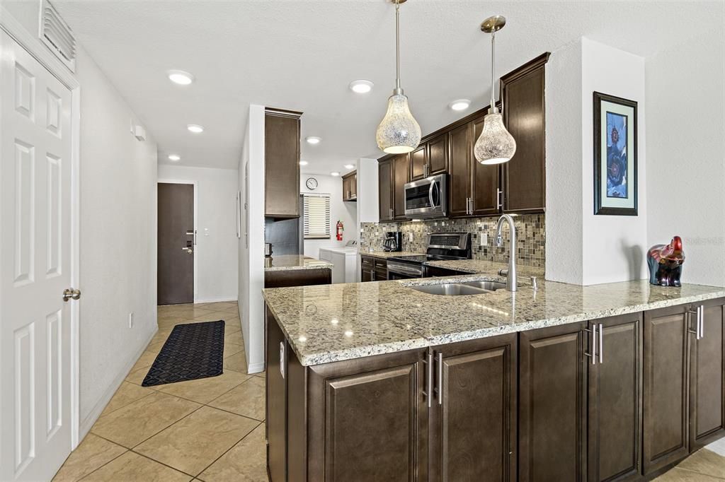 For Sale: $550,000 (2 beds, 2 baths, 1118 Square Feet)