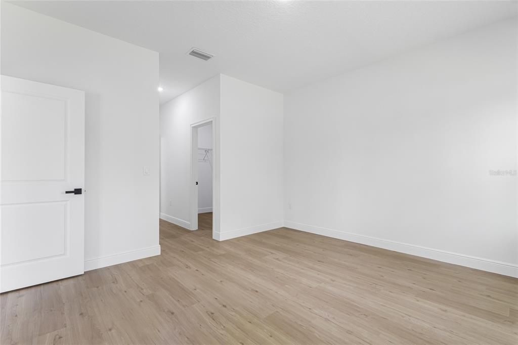 En Renta: $2,100 (4 camas, 2 baños, 1833 Pies cuadrados)