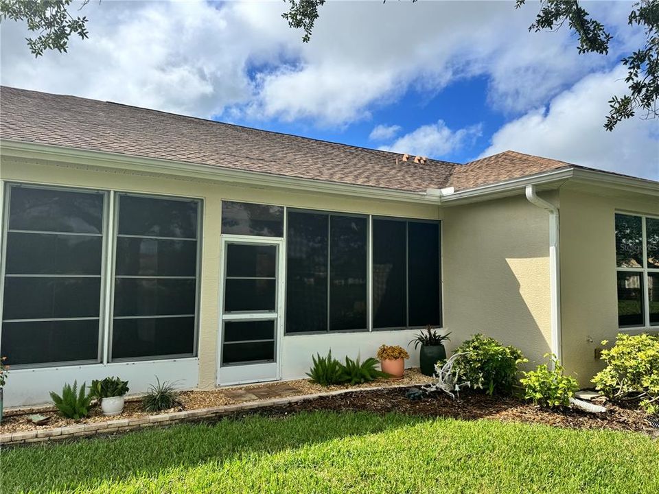 For Sale: $249,900 (2 beds, 2 baths, 1254 Square Feet)
