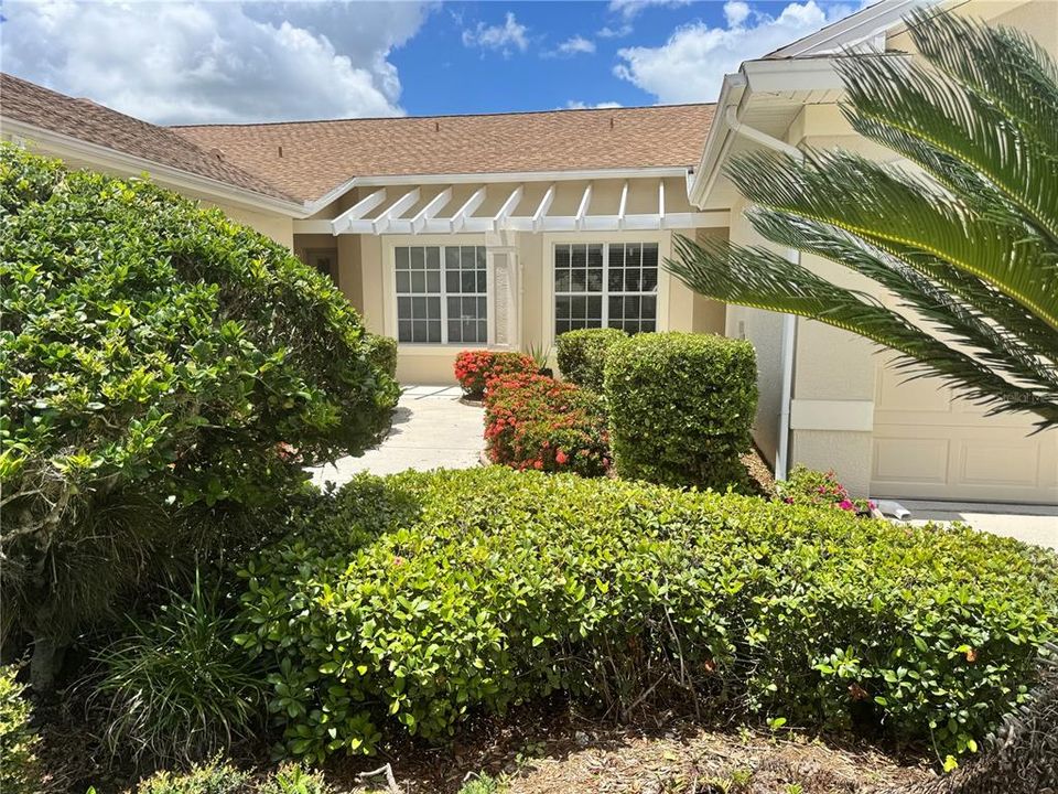 For Sale: $249,900 (2 beds, 2 baths, 1254 Square Feet)