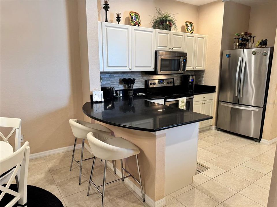 For Sale: $249,900 (2 beds, 2 baths, 1254 Square Feet)