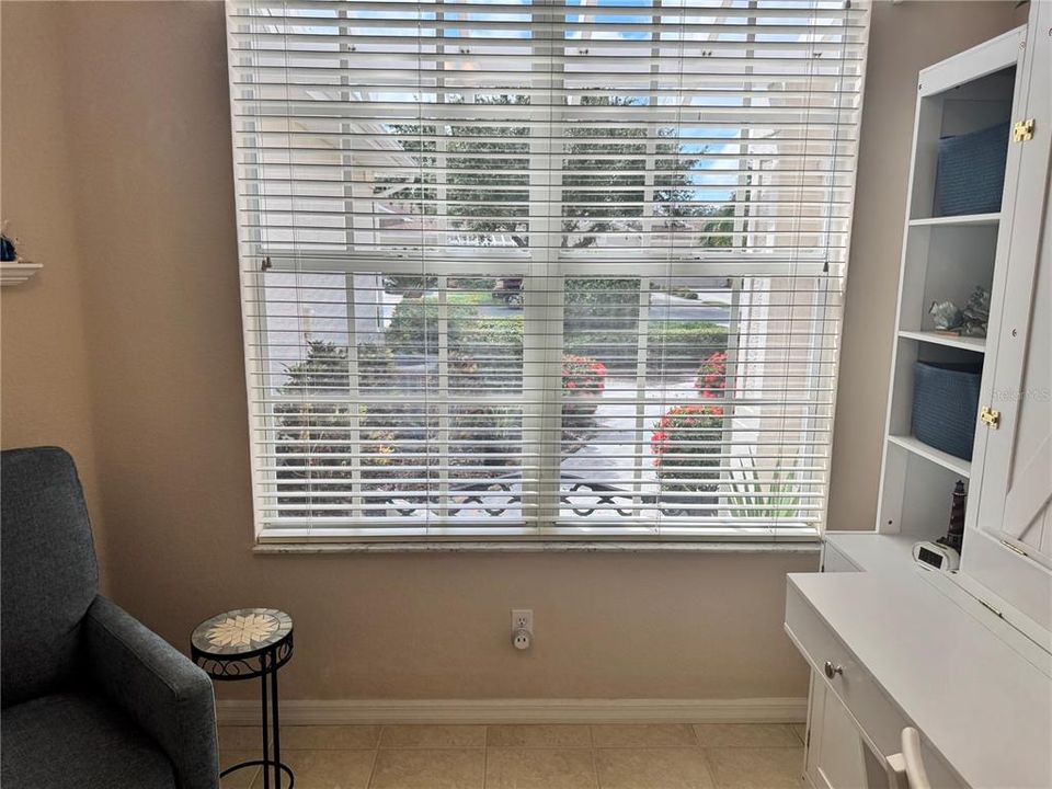 For Sale: $249,900 (2 beds, 2 baths, 1254 Square Feet)
