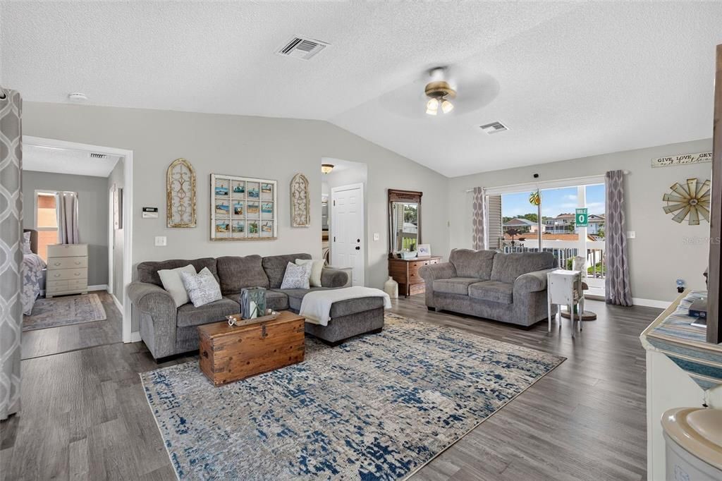 For Sale: $665,000 (3 beds, 2 baths, 2208 Square Feet)