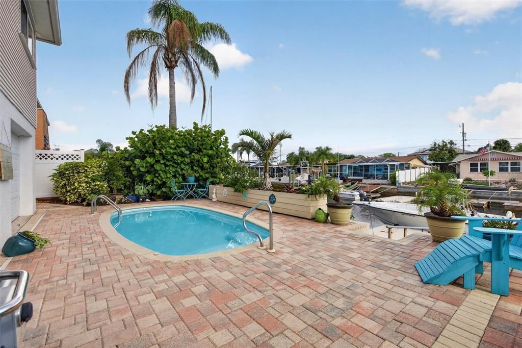 For Sale: $665,000 (3 beds, 2 baths, 2208 Square Feet)