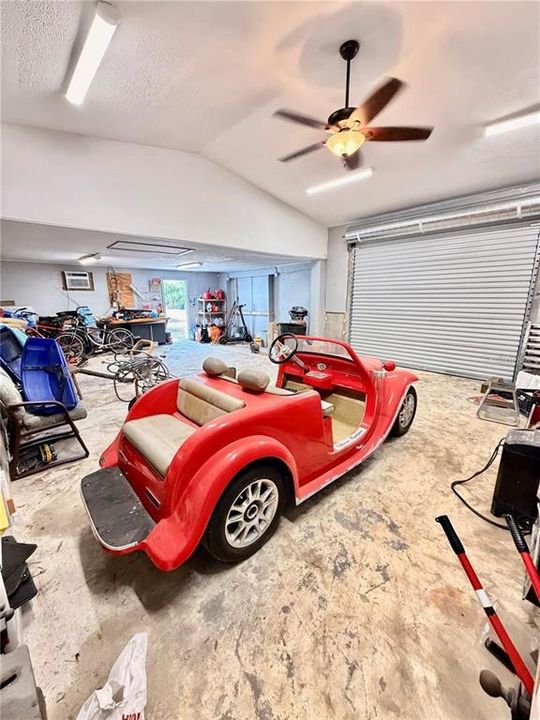 На продажу: $1,500,000 (1.60 acres)