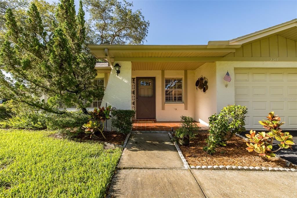 For Sale: $325,000 (2 beds, 2 baths, 1400 Square Feet)