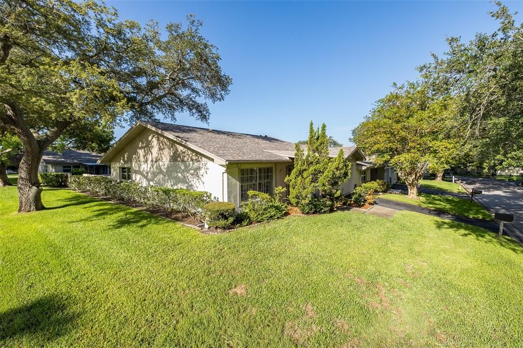 For Sale: $325,000 (2 beds, 2 baths, 1400 Square Feet)