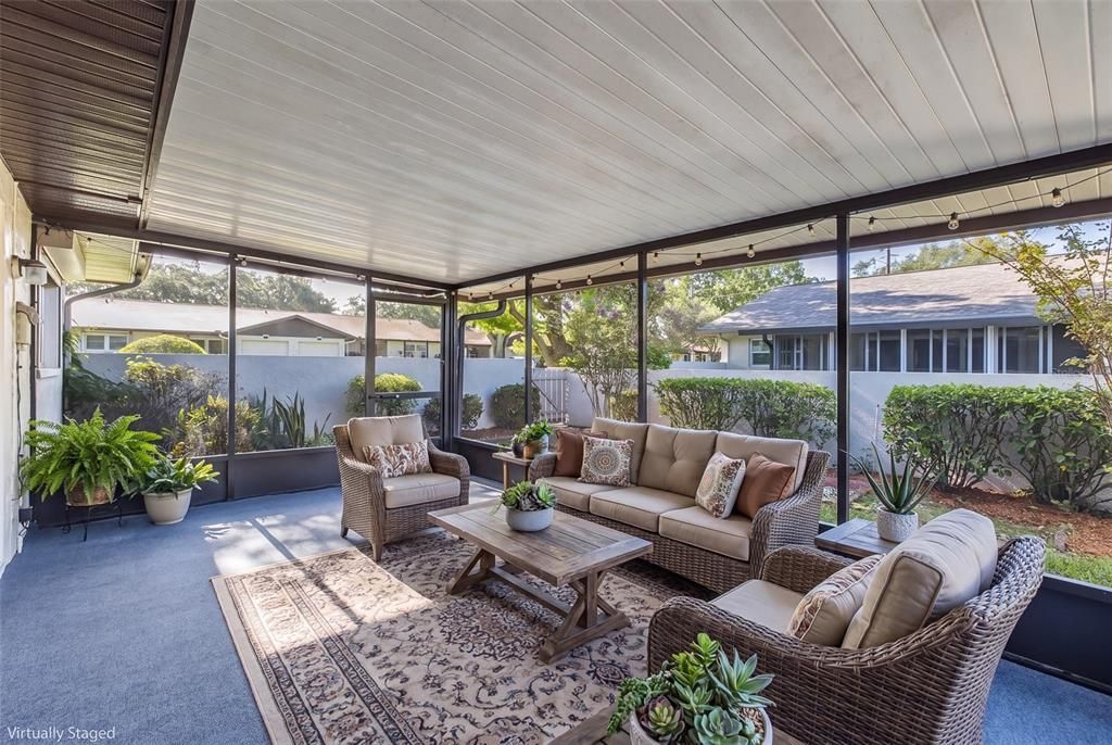 For Sale: $325,000 (2 beds, 2 baths, 1400 Square Feet)