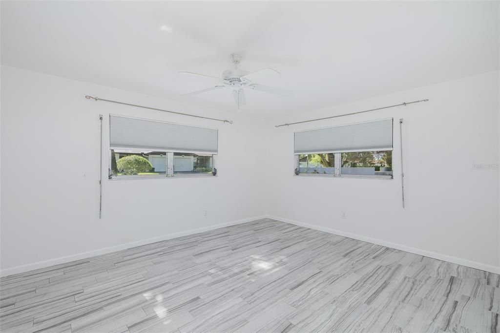 For Sale: $325,000 (2 beds, 2 baths, 1400 Square Feet)