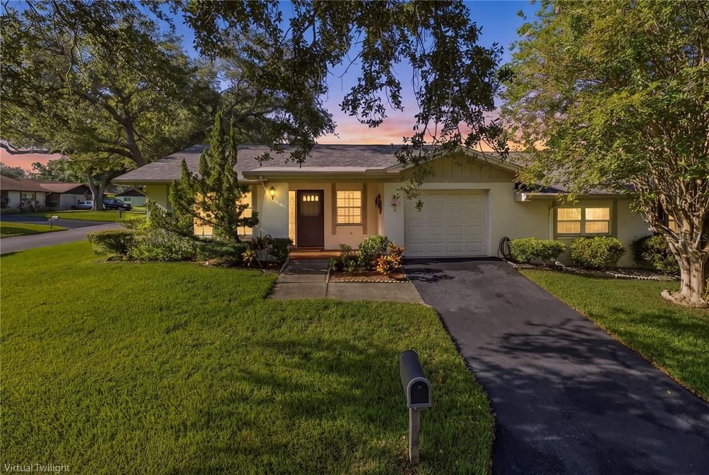 For Sale: $325,000 (2 beds, 2 baths, 1400 Square Feet)