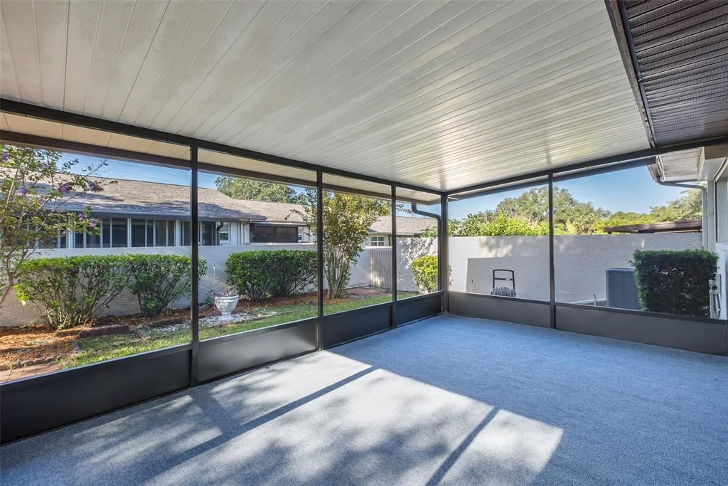 For Sale: $325,000 (2 beds, 2 baths, 1400 Square Feet)