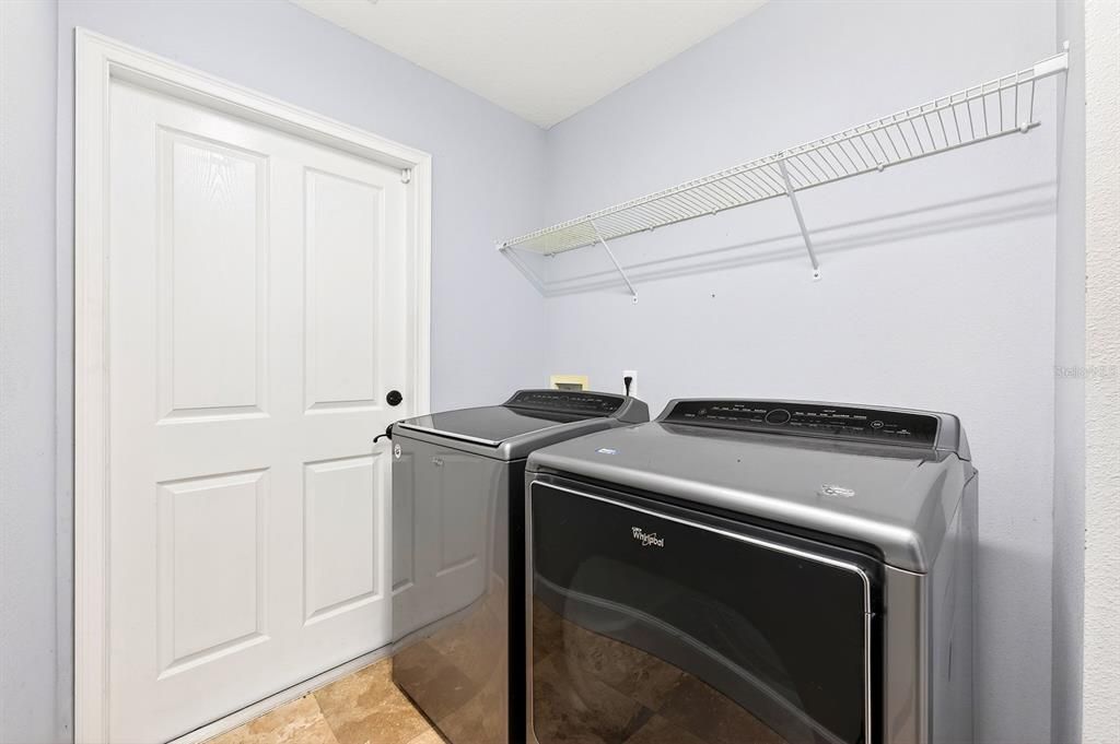 For Rent: $2,350 (3 beds, 2 baths, 1253 Square Feet)
