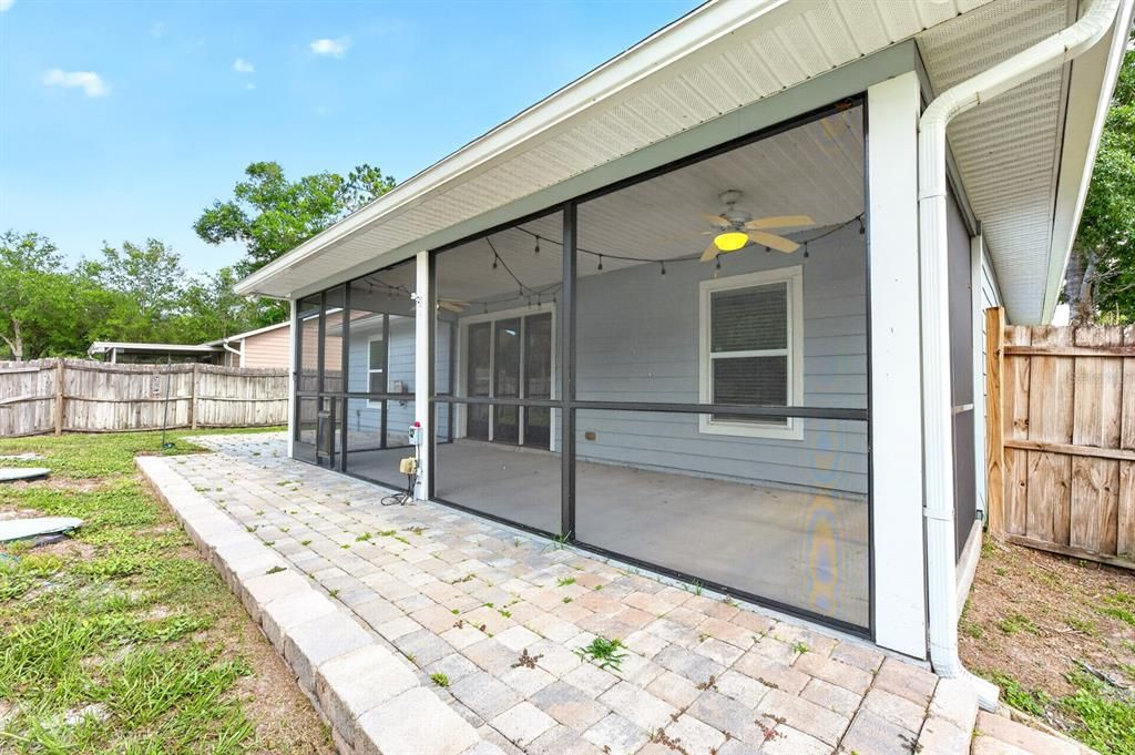 For Rent: $2,350 (3 beds, 2 baths, 1253 Square Feet)