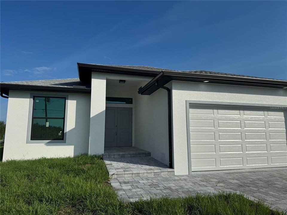 For Sale: $359,000 (3 beds, 2 baths, 1670 Square Feet)