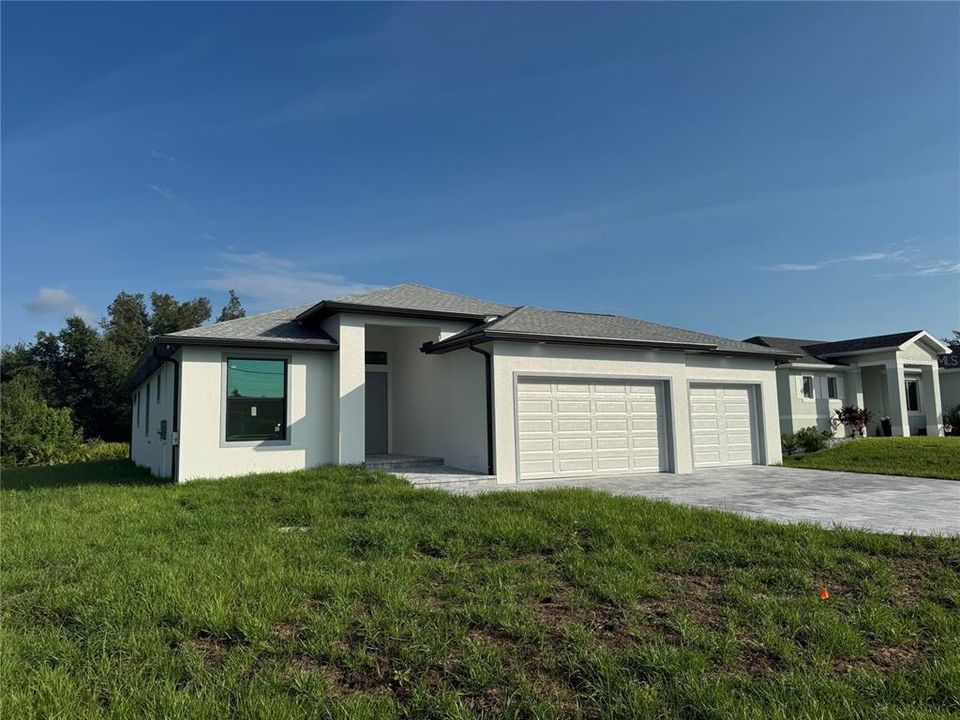 For Sale: $359,000 (3 beds, 2 baths, 1670 Square Feet)