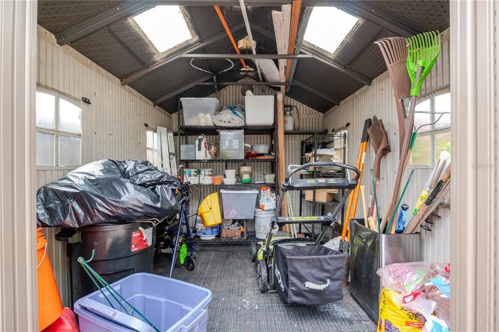 На продажу: $338,000 (3 спален, 1 ванн, 980 Квадратных фут)