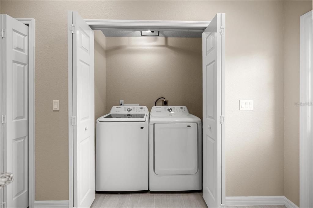 For Rent: $1,600 (2 beds, 2 baths, 1021 Square Feet)