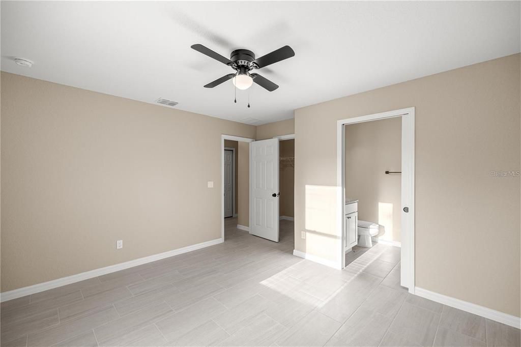 For Rent: $1,600 (2 beds, 2 baths, 1021 Square Feet)