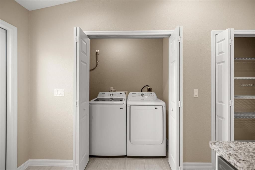 For Rent: $1,600 (2 beds, 2 baths, 1021 Square Feet)
