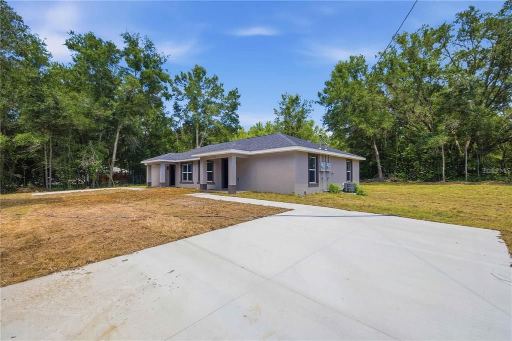 For Rent: $1,600 (2 beds, 2 baths, 1021 Square Feet)
