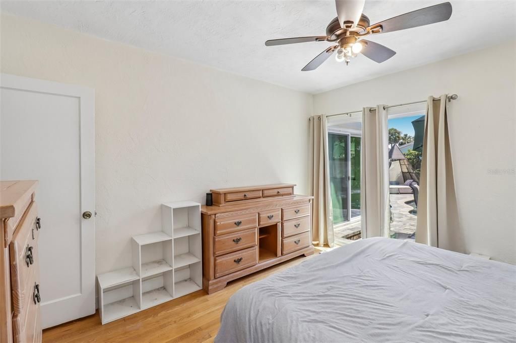 For Sale: $444,000 (3 beds, 2 baths, 1914 Square Feet)