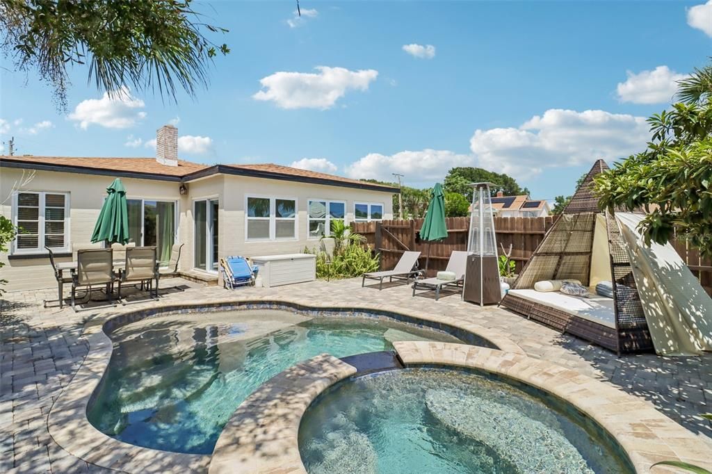 For Sale: $444,000 (3 beds, 2 baths, 1914 Square Feet)