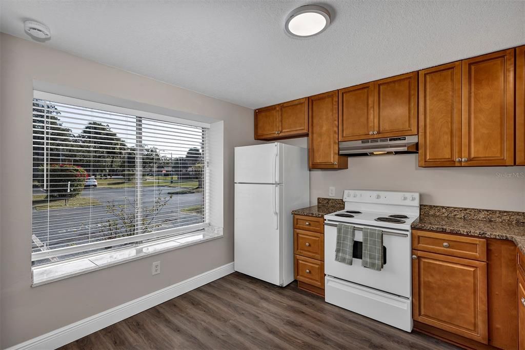For Rent: $1,650 (3 beds, 2 baths, 1248 Square Feet)