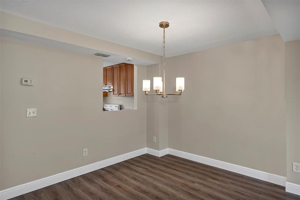 For Rent: $1,650 (3 beds, 2 baths, 1248 Square Feet)
