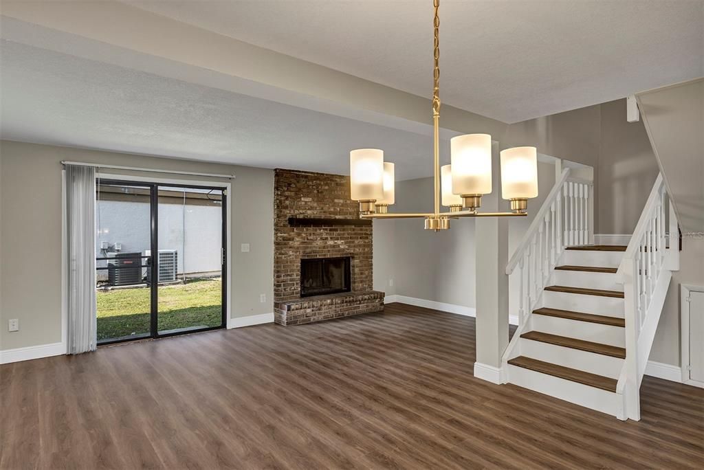 For Rent: $1,650 (3 beds, 2 baths, 1248 Square Feet)