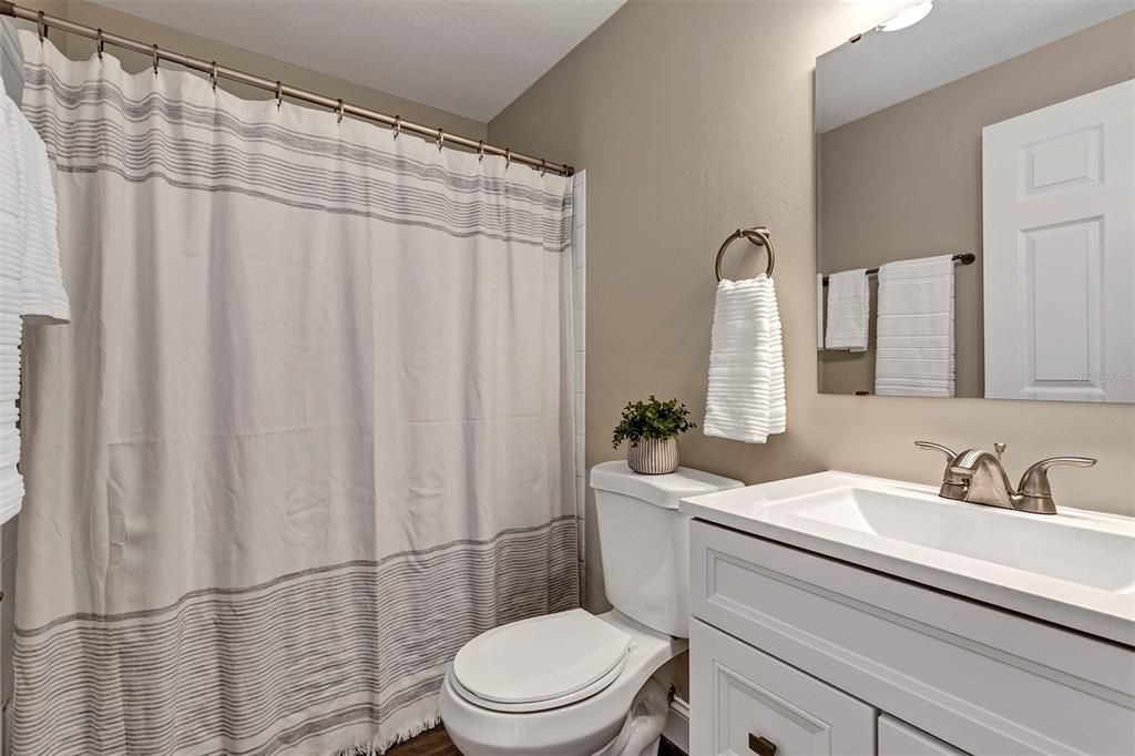 For Rent: $1,650 (3 beds, 2 baths, 1248 Square Feet)