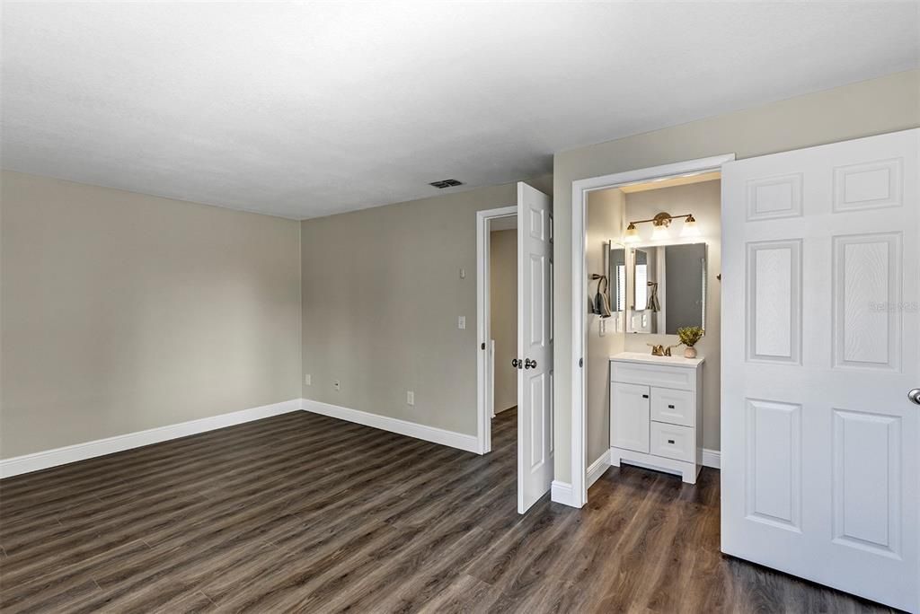 For Rent: $1,650 (3 beds, 2 baths, 1248 Square Feet)