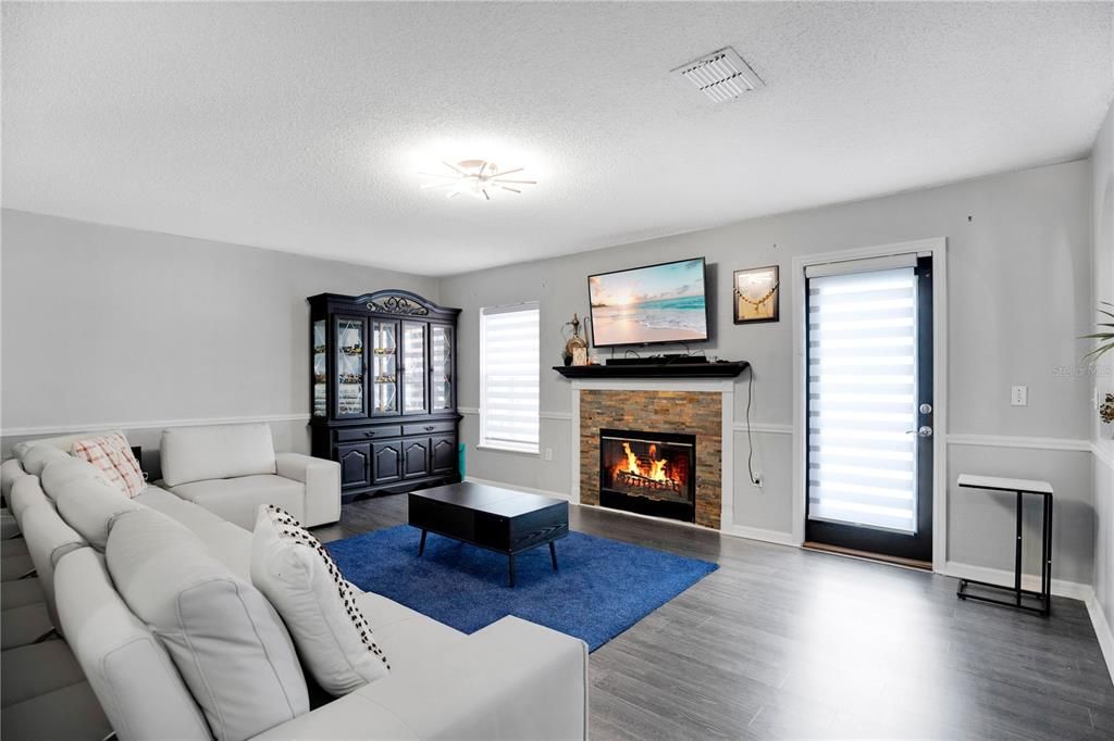 Active With Contract: $485,000 (4 beds, 2 baths, 2142 Square Feet)
