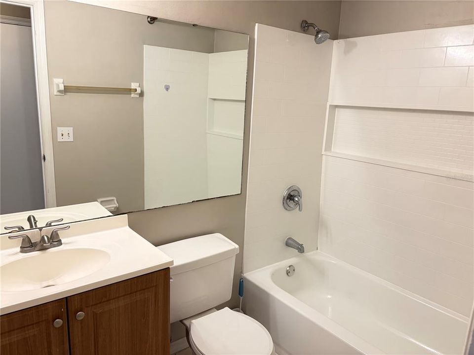 For Sale: $310,000 (3 beds, 2 baths, 1086 Square Feet)