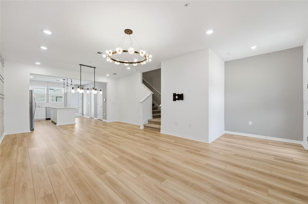 For Rent: $2,600 (3 beds, 2 baths, 1652 Square Feet)
