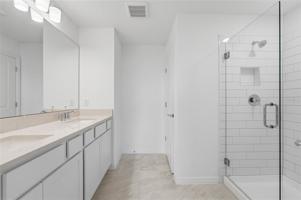 For Rent: $2,600 (3 beds, 2 baths, 1652 Square Feet)