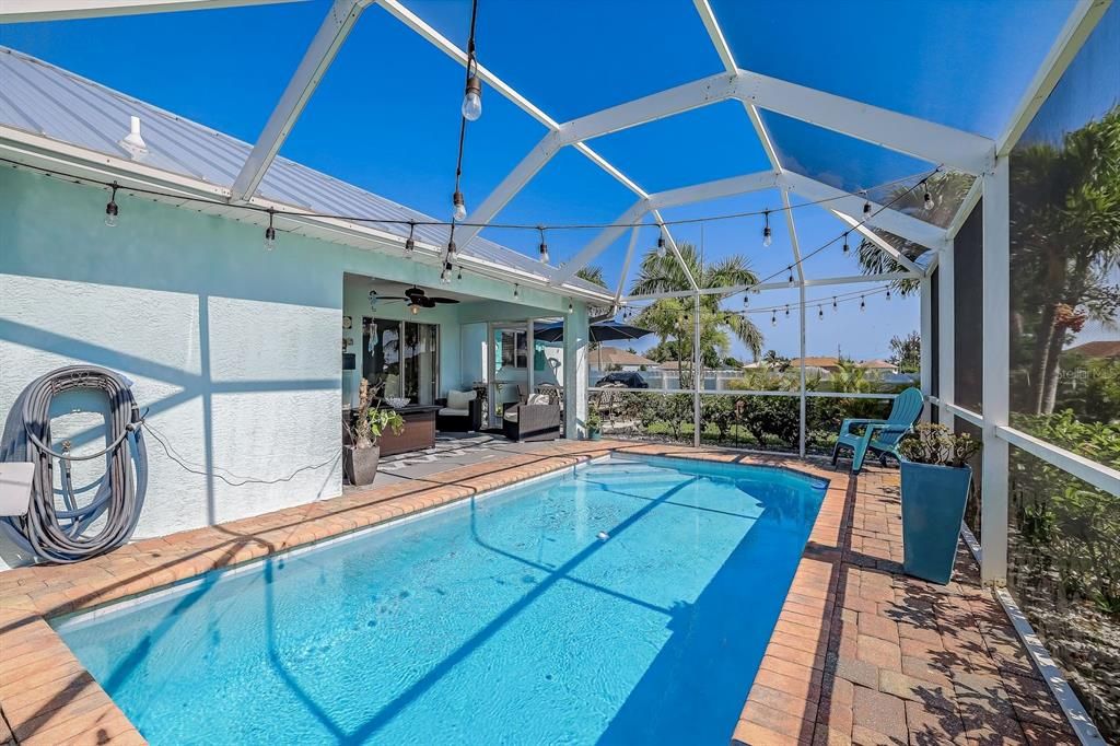 En Venta: $400,000 (4 camas, 2 baños, 1712 Pies cuadrados)