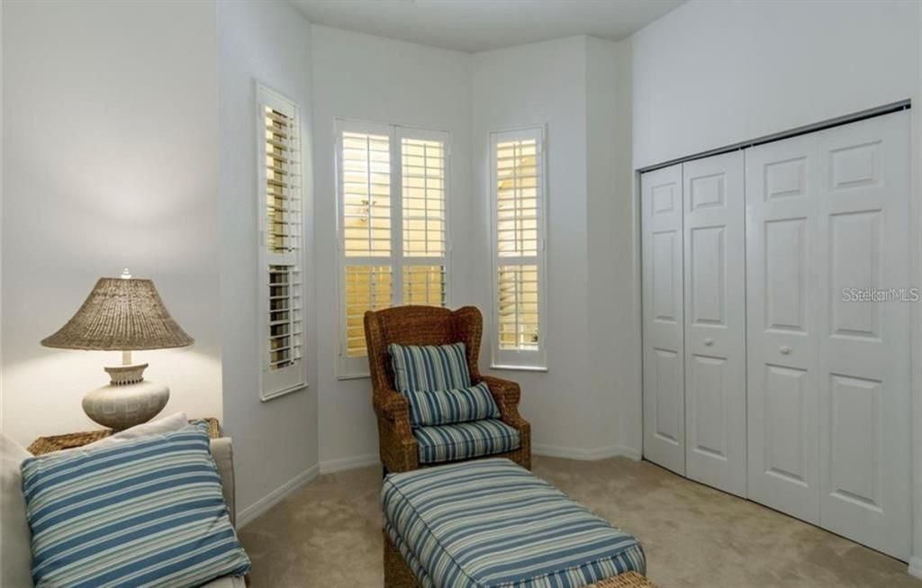 For Rent: $2,200 (2 beds, 2 baths, 1410 Square Feet)