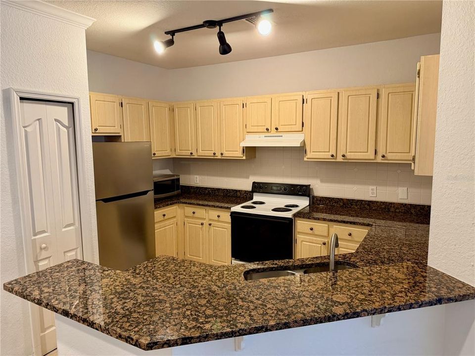For Rent: $1,895 (2 beds, 2 baths, 1280 Square Feet)